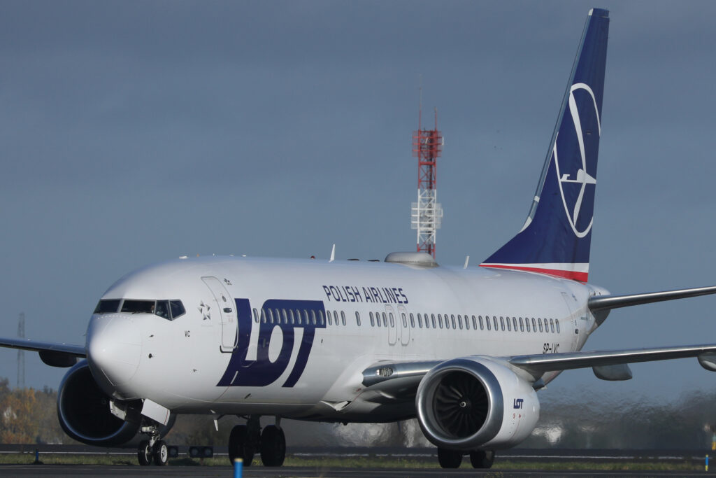 boeing-a-fost-achitata-de-juriu-in-procesul-intentat-de-lot-in-cazul-avioanelor-737-max-–-hotnews.ro