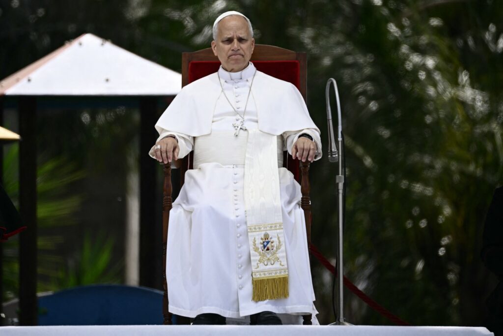 papa-leon,-vizita-simbolica-in-triunghiul-mortii-din-italia-/-este-poate-singurul-capabil-sa-trezeasca-putin-constiinta-celor-care-au-facut-rau-acestui-tinut-–-hotnews.ro
