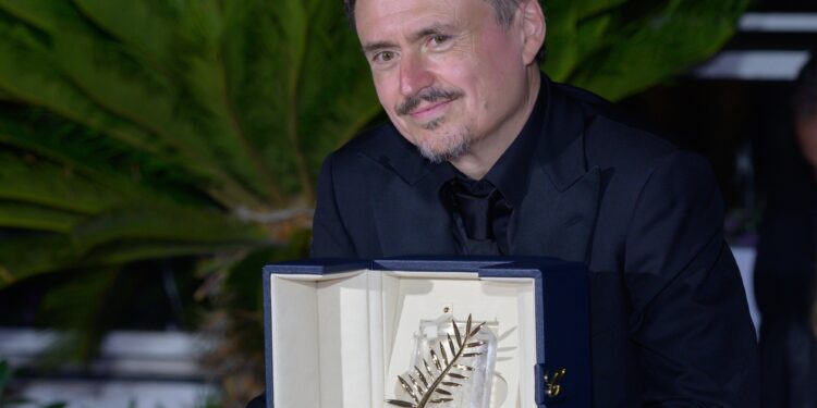 cannes-2026-cristian-mungiu,-prima-reactie-dupa-ce-a-castigat-palme-d’or-cu-filmul-fjord-–-hotnews.ro