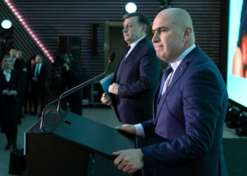 crin-antonescu:-unde-ati-fost,-ciucu-si-bolojan,-cand-pnl-lingea-clante-la-cotroceni?