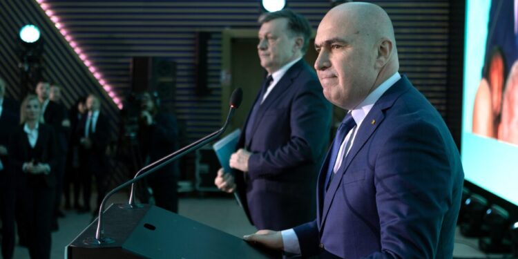 crin-antonescu-critica-politica-actuala-a-pnl:-aur-extremist?-si-eu-pot-sa-spun-partidul-extremist-usr/a-reduce-istoria-pnl-la-o-lupta-maniacala-asupra-psd-mi-se-pare-pagubos