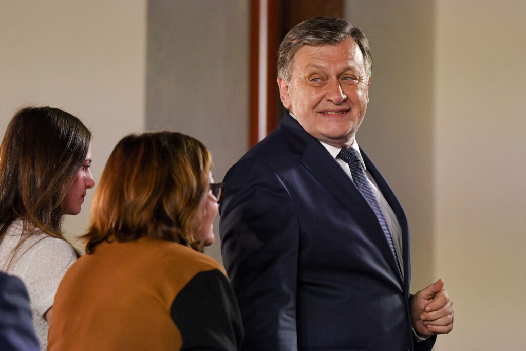 crin-antonescu-ataca-dur-conducerea-pnl:-orban-a-fost-bun-pana-n-a-mai-fost.-azi-parca-nici-citu-nu-a-existat