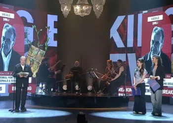 gala-premiilor-uniter:-lungul-drum-al-zilei-catre-noapte,-desemnat-cel-mai-bun-spectacol-–-gazeta-de-sud