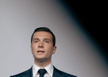 politico:-scenariu-de-cosmar-in-prezidentialele-din-franta.-jordan-bardella-ar-putea-ajunge-presedinte