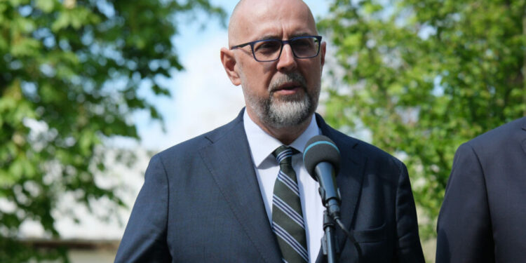 kelemen-hunor-critica-proiectul-legii-salarizarii-unitare:-familiile-ocupationale-nu-au-fost-gestionate-foarte-bine-in-anexe