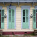 galerie-foto:-cel-mai-european-oras-din-america.-are-case-in-culori-vibrante,-care-atrag-fotografi-din-toata-lumea