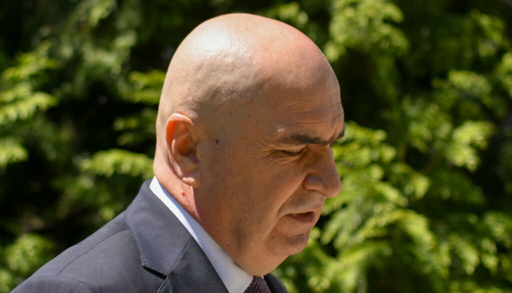 ilie-bolojan,-detalii-despre-contractul-de-lobby-de-565.000-de-dolari-pe-luna-pentru-nicusor-dan:-a-fost-decis-in-coalitie,-votat-in-csat-prin-corespondenta