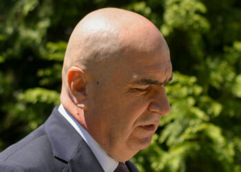 ilie-bolojan,-detalii-despre-contractul-de-lobby-de-565.000-de-dolari-pe-luna-pentru-nicusor-dan:-a-fost-decis-in-coalitie,-votat-in-csat-prin-corespondenta