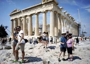 mesajul-unui-ministru-grec-pentru-romanii-care-vor-sa-mearga-in-vacanta-in-grecia:-exista-anumite-reguli