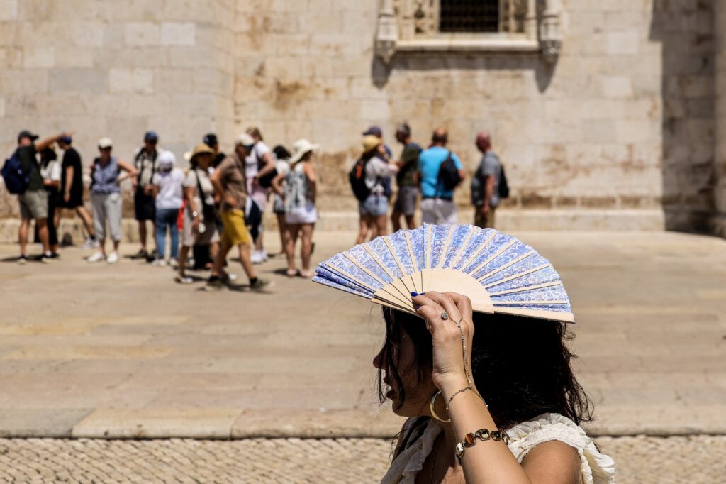 portugalia-inregistreaza-un-record-de-temperatura-pentru-o-zi-de-mai,-de-peste-40-de-grade-celsius-–-hotnews.ro