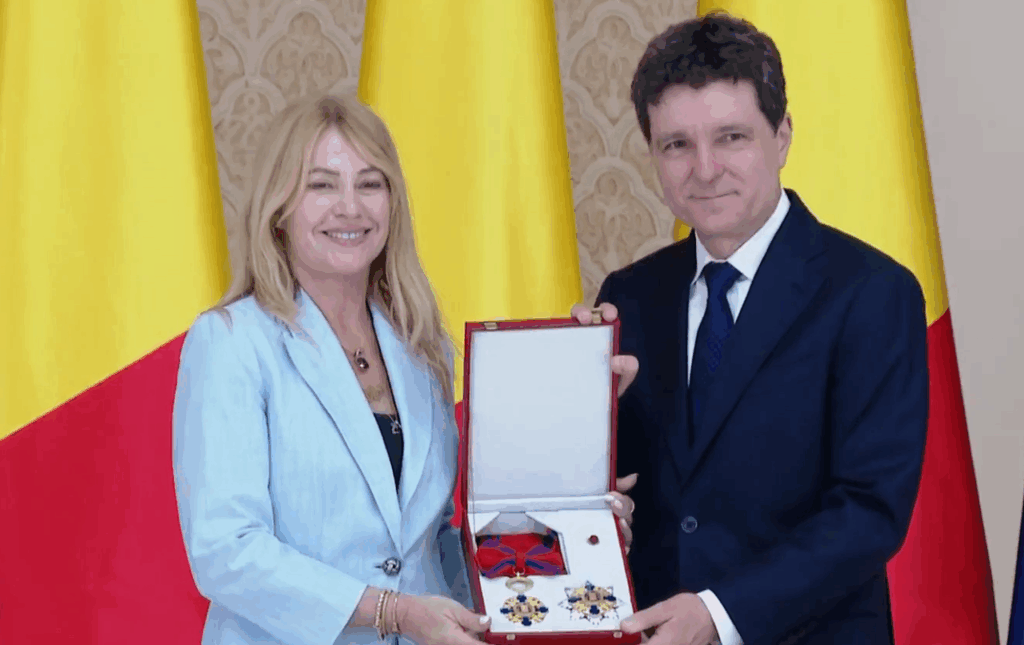 nicusor-dan,-vorbe-fara-sens-la-decorarea-nadiei-comaneci