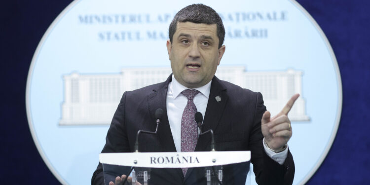 dupa-ce-nicusor-dan-a-spus-ca-drona-a-fost-deviata-de-apararea-ucraineana,-ministrul-apararii-evita-sa-confirme:-este-o-fenta-in-spatiul-public-–-hotnews.ro
