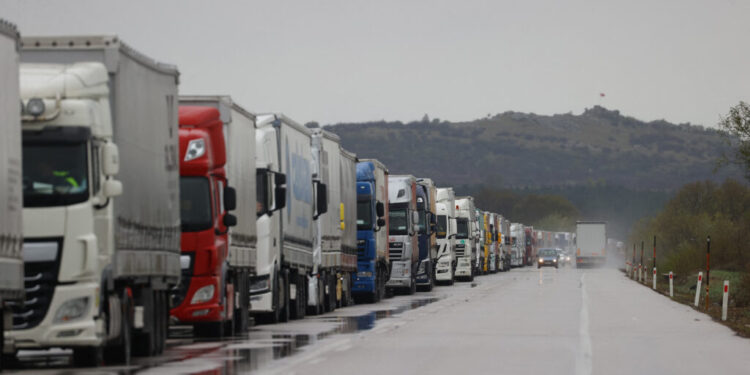 doi-aliati-ai-rusilor-construiesc-o-ruta-de-transport-intre-china-si-europa-care-ocoleste-rusia