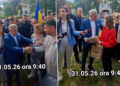 calin-georgescu-a-fost-asteptat-sa-iasa-din-biserica-sf.-varvara