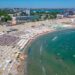 peste-30.000-de-romani-s-au-dus-la-mare-in-minivacanta-de-rusalii-si-1-iunie,-desi-meteorologii-anunta-vreme-rece