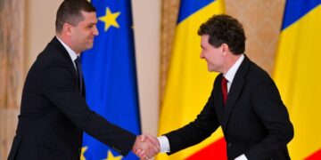 comandatul-suprem-al-armatei-si-ministrul-apararii-nu-se-pun-de-acord-cu-privire-la-traiectoria-dronei-de-la-galati.-una-sustine-nicusor-dan,-alta-radu-miruta
