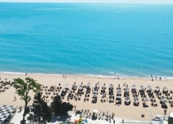 schimbare-majora-pe-litoralul-bulgaresc:-romanii-trec-la-turism-premium.-cat-costa-o-vacanta-ultra-all-inclusive-in-2026