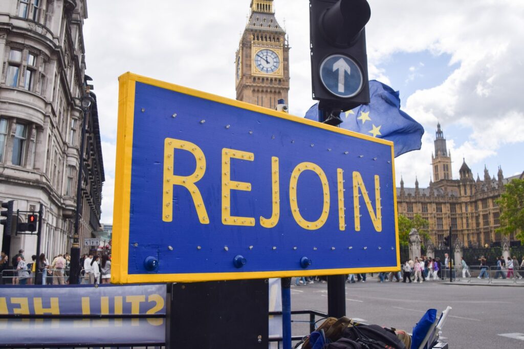 revenirea-marii-britanii-in-ue,-considerata-inevitabila-chiar-din-interiorul-guvernului-de-la-londra-–-hotnews.ro