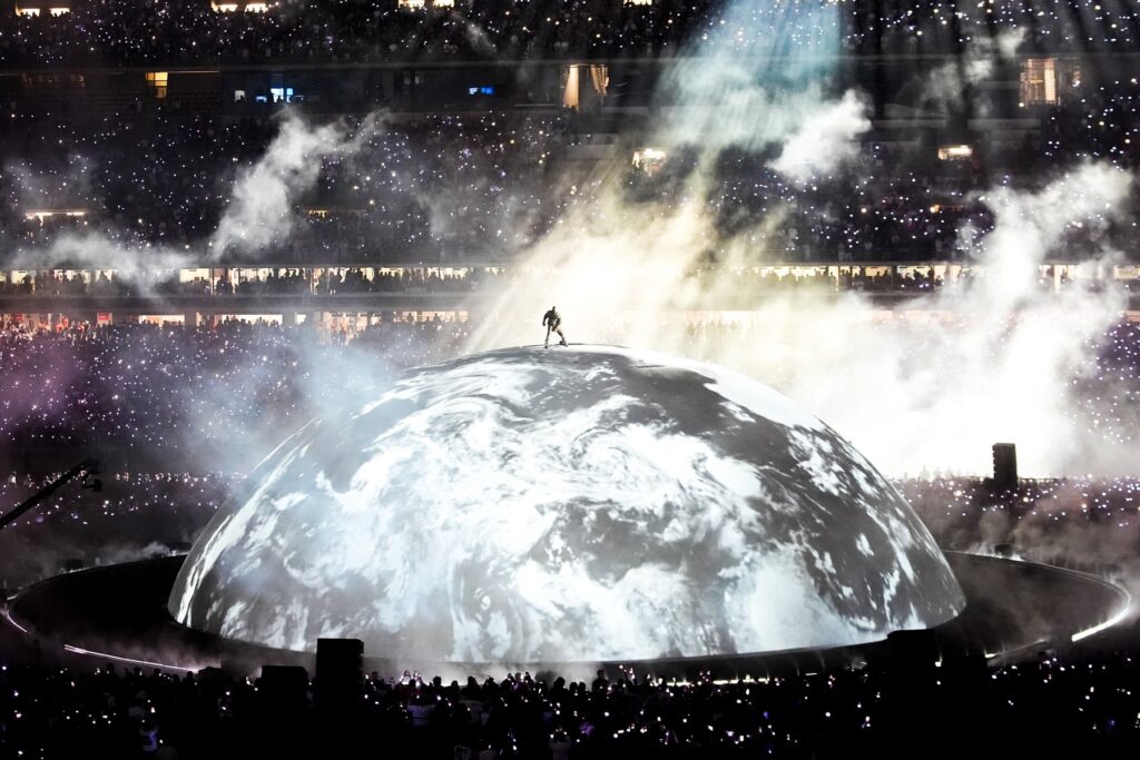 un-cantec-interpretat-de-kanye-west-la-istanbul-provoaca-furia-autoritatilor-turce:-faptul-ca-zeci-de-mii-de-oameni-au-cantat-asta-este-o-problema-serioasa-–-hotnews.ro