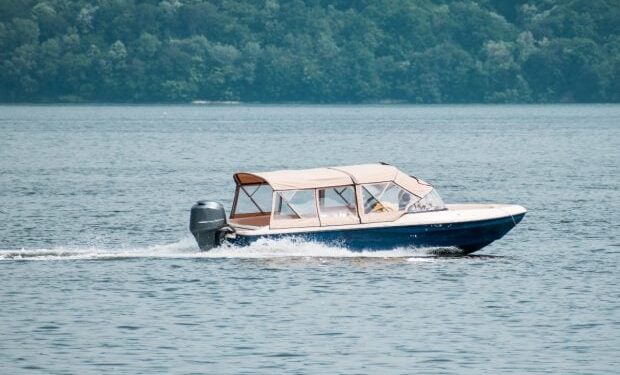 reguli-noi-pentru-navigatia-in-delta-dunarii.-ce-viteza-maxima-vor-avea-voie-sa-atinga-ambarcatiunile