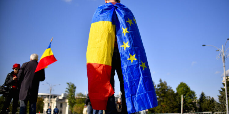 comisia-europeana-suspenda-procedura-deficitelor-excesive-pentru-romania,-dar-continua-monitorizarea.