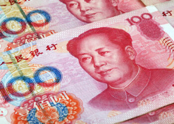 industria-invizibila-a-scurgerii-de-capital-din-china:-modalitatile-ingenioase-prin-care-chinezii-trec-de-masurile-stricte-–-hotnews.ro