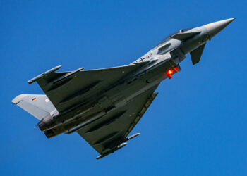 patru-avioane-eurofighter-si-aproximativ-200-de-militari-italieni-au-sosit-in-romania