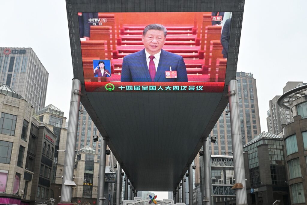 china-va-pune-gandirea-presedintelui-xi-intr-un-model-ai-puternic-care-sa-educe-populatia-–-hotnews.ro