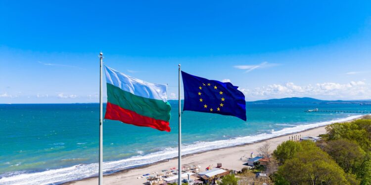 bulgaria-intra-in-alerta-dupa-explozia-dronei-de-la-constanta-pescarilor-li-s-a-cerut-sa-nu-mai-iasa-in-larg-–-hotnews.ro