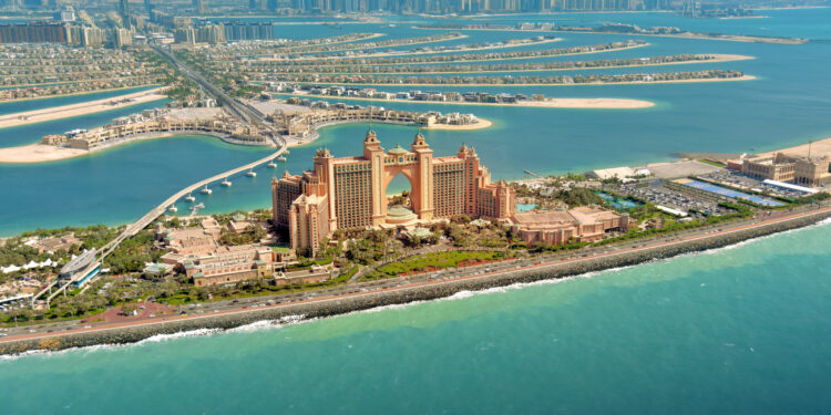 hotelurile-de-lux-din-dubai-au-gasit-o-solutie-la-lipsa-de-turisti:-in-weekend-uri-avem-peste-90%-grad-de-ocupare-–-hotnews.ro