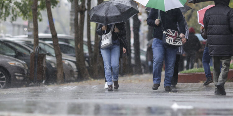 alerta-meteo-pentru-bucuresti-un-cod-galben-de-vijelii-intra-in-scurt-timp-in-vigoare-–-hotnews.ro