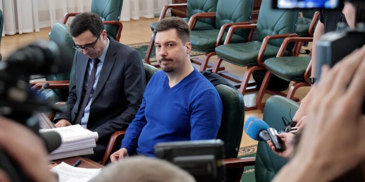 pedeapsa-cu-inchisoarea-pentru-fostul-sef-al-curtii-supreme-din-ucraina,-dupa-ce-a-fost-prins-in-flagrant-primind-mita-de-3000000-de-dolari-–-hotnews.ro
