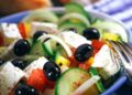 un-roman-stabilit-in-grecia-a-facut-inventarul-preturilor-la-restaurantele-din-thassos:-gust-de-rata-la-banca