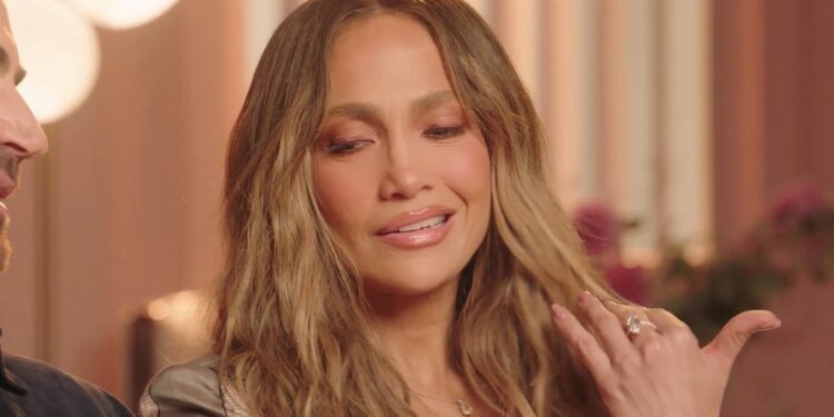 scena-explicita-din-cel-mai-popular-film-de-acum-de-pe-netflix,-cu-jennifer-lopez,-care-i-a-traumatizat-pe-spectatori-–-hotnews.ro