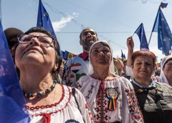 vicepresedinta-parlamentului-de-la-chisinau-respinge-discutiile-despre-unirea-cu-romania:-ar-insemna-ca-recunoastem-ca-am-esuat-in-aderarea-la-ue-–-hotnews.ro