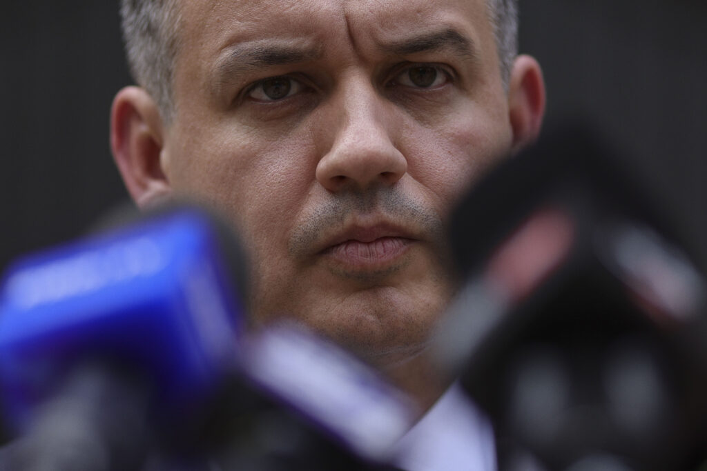inca-doua-nume-stabilite-din-guvernul-tomac-cele-3-ministere-pentru-conducerea-carora-premierul-desemnat-pastreaza-suspansul-–-hotnews.ro