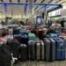 tipul-de-valiza-care-se-pierde-cel-mai-frecvent-in-aeroporturi,-desi-multe-persoane-le-folosesc:-nu-atrag-atentia