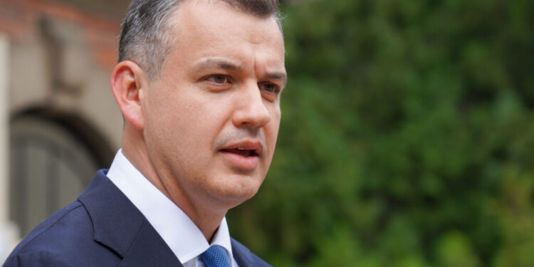 legea-salarizarii-trebuie-rediscutata-profund-si-modificata-substantial,-spune-eugen-tomac