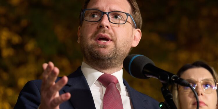 o-ironie-absurda-reactia-usr-dupa-ce-mai-multi-membri-ai-sai-au-fost-inclusi-pe-lista-detractorilor-justitiei,-elaborata-de-csm-–-hotnews.ro
