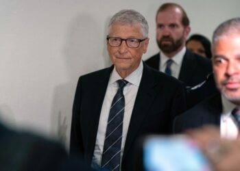 miliardarul-bill-gates-si-relatia-lui-cu-jeffrey-epstein:-ce-le-a-spus-parlamentarilor-americani,-in-spatele-usilor-inchise-–-hotnews.ro