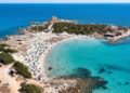 o-plaja-celebra-din-sardinia-interzice-umbrelele-pentru-majoritatea-adultilor:risti-sa-faci-insolatie