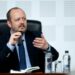 papahagi:-nu-e-liberal-ce-a-facut-bolojan,-e-usor-sa-cresti-taxe.-ce-face-nicusor-dan-e-patriotic