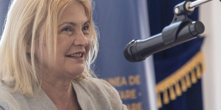 prefectul-usr-de-timis-cornelia-micicoi-demisioneaza-in-urma-anchetei-demarate-de-procurorii-eppo-|-acestia-suspicioneaza-o-frauda-cu-bani-europeni