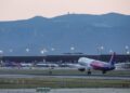 o-companie-low-cost-introduce-zboruri-de-vara-din-romania-catre-insulele-din-grecia.-biletele-costa-de-la-129-de-lei