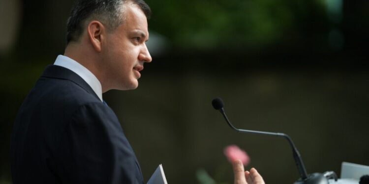 promisiunea-lui-tomac:-cu-mine-premier,-in-romania-nu-cresc-taxele