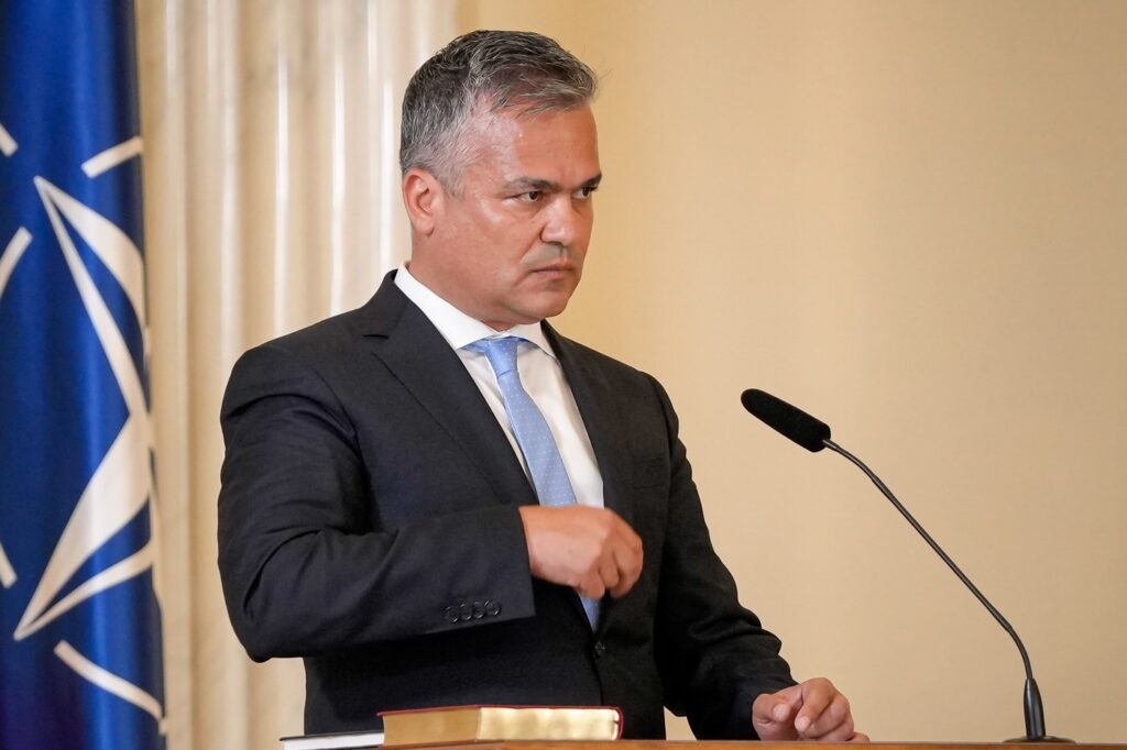 un-important-politolog-indica-calea-prin-care-guvernul-vestea-poate-trece-de-votul-parlamentului-fara-sustinerea-pnl-dar-trebuie-sa-se-miste-repede-–-hotnews.ro