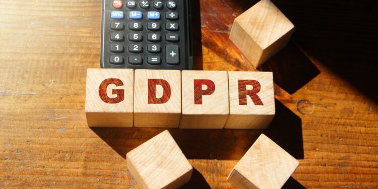 amenda-gdpr-de-mii-de-euro-pentru-posta-romana-motivul-sanctiunii-–-hotnews.ro