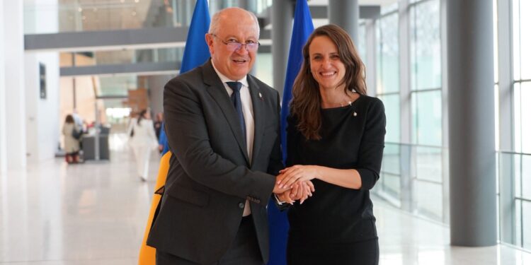 ue-a-deschis-oficial-primul-capitol-de-negociere-pentru-aderarea-moldovei-oana-toiu:-certitudinea-unui-viitor-european-–-hotnews.ro