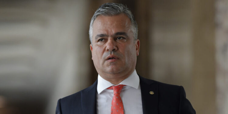 udmr-anunta-ca-nu-intra-la-guvernare-|-vestea:-nu-am-nicio-rezerva-sa-discut-cu-aur-|-o-parte-dintre-sustinatorii-lui-ilie-bolojan-se-intalnesc-in-aceasta-seara-in-bucuresti