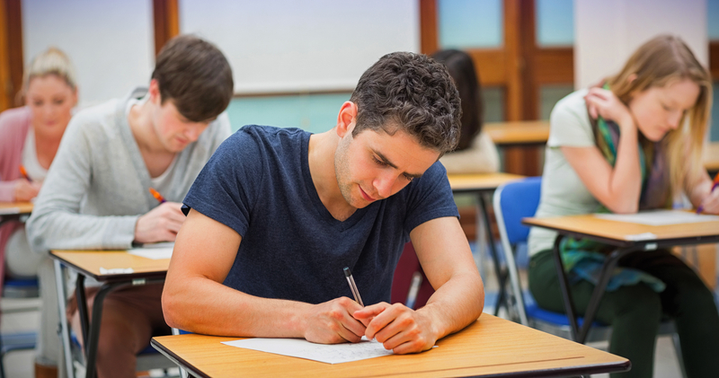 decizia-din-anglia-care-poate-afecta-30000-de-studenti-anual-–-hotnews.ro
